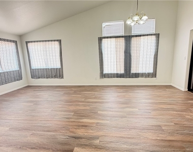 6263 Dalbergia Avenue - Photo Thumbnail 6