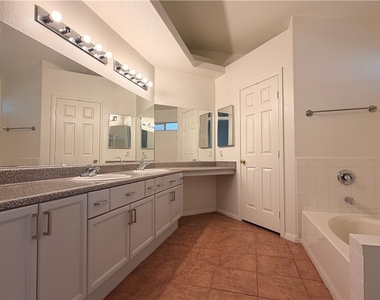 6263 Dalbergia Avenue - Photo Thumbnail 26