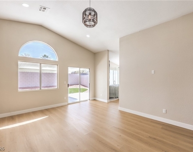 8305 Windrush Avenue - Photo Thumbnail 26