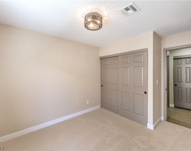 8305 Windrush Avenue - Photo Thumbnail 46