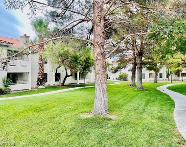 2611 S Durango Drive - Photo Thumbnail 27