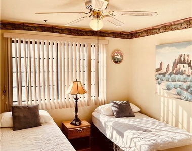 2611 S Durango Drive - Photo Thumbnail 21