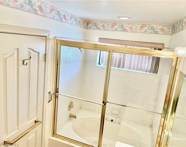 2611 S Durango Drive - Photo Thumbnail 18