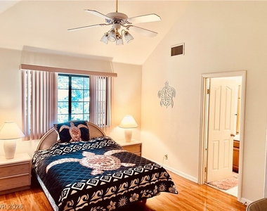 2611 S Durango Drive - Photo Thumbnail 13