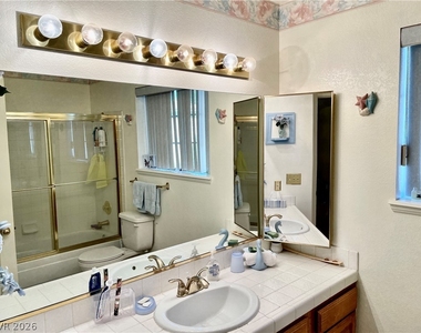 2611 S Durango Drive - Photo Thumbnail 23