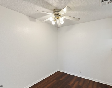 3151 Soaring Gulls Drive - Photo Thumbnail 8