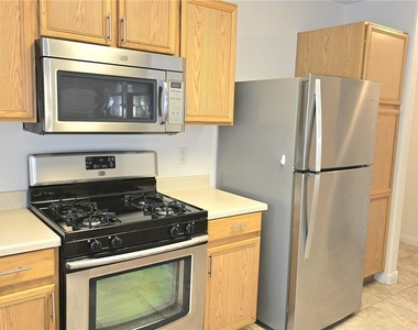 830 Carnegie Street - Photo Thumbnail 8