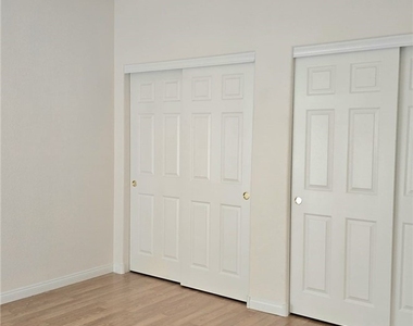 830 Carnegie Street - Photo Thumbnail 18