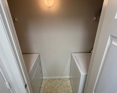6955 N Durango Drive - Photo Thumbnail 10