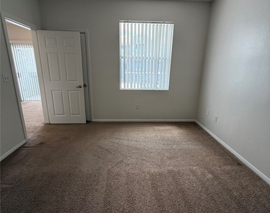 6955 N Durango Drive - Photo Thumbnail 22