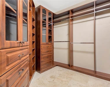 10617 Redwood Grove Avenue - Photo Thumbnail 15