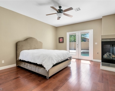 10617 Redwood Grove Avenue - Photo Thumbnail 13