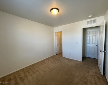 10662 Summerbell Street - Photo Thumbnail 10