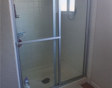 121 Logansberry Lane - Photo Thumbnail 3