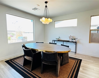 9836 Starlight Ridge Avenue - Photo Thumbnail 17