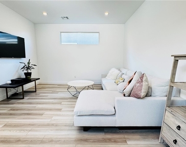 9836 Starlight Ridge Avenue - Photo Thumbnail 29