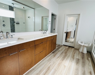 9836 Starlight Ridge Avenue - Photo Thumbnail 24