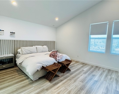 9836 Starlight Ridge Avenue - Photo Thumbnail 18
