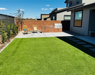 9836 Starlight Ridge Avenue - Photo Thumbnail 49