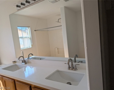 9519 Milkweed Canyon Avenue - Photo Thumbnail 8