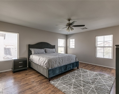 3123 Alder Grove Court - Photo Thumbnail 9