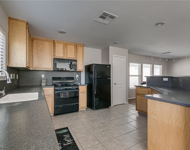 3123 Alder Grove Court - Photo Thumbnail 5