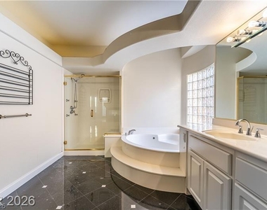 11141 Scotscraig Court - Photo Thumbnail 15