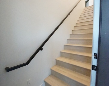 9050 W Warm Springs Road - Photo Thumbnail 4