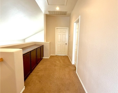8346 Fame Avenue - Photo Thumbnail 13