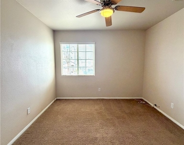 8346 Fame Avenue - Photo Thumbnail 18