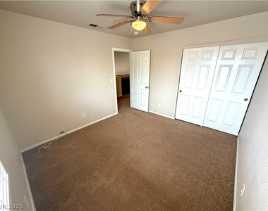 8346 Fame Avenue - Photo Thumbnail 17