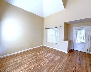 1324 Nugget Creek Drive - Photo Thumbnail 4