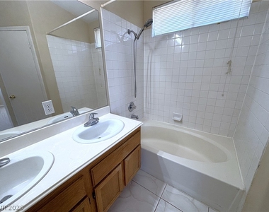 1324 Nugget Creek Drive - Photo Thumbnail 20