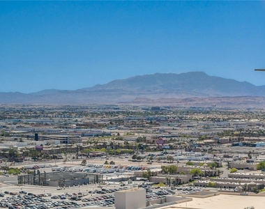 3722 Las Vegas Boulevard - Photo Thumbnail 18