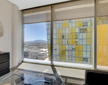 3722 Las Vegas Boulevard - Photo Thumbnail 17