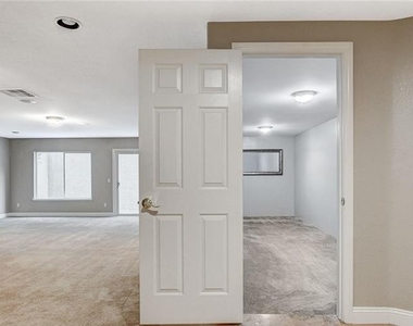11241 Pentland Downs Street - Photo Thumbnail 19