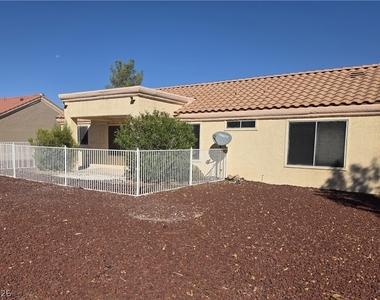 8729 Pennystone Avenue - Photo Thumbnail 20