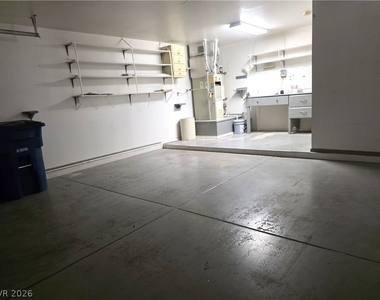 8729 Pennystone Avenue - Photo Thumbnail 9