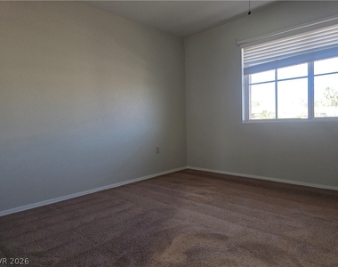 8729 Pennystone Avenue - Photo Thumbnail 15