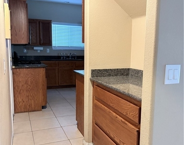 5014 Golden Antelope Way - Photo Thumbnail 8