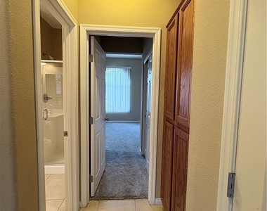 5014 Golden Antelope Way - Photo Thumbnail 12