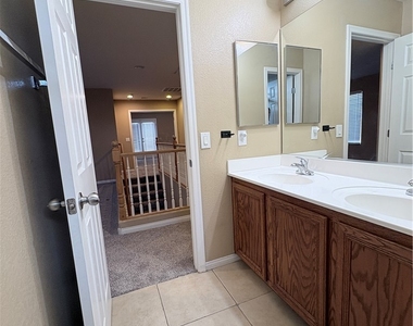 5014 Golden Antelope Way - Photo Thumbnail 25