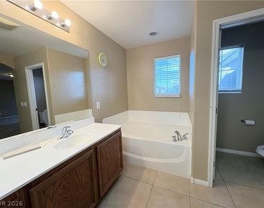 5014 Golden Antelope Way - Photo Thumbnail 37