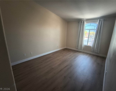 5323 Hanging Tree Lane - Photo Thumbnail 23