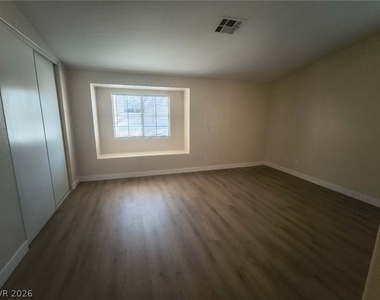 5323 Hanging Tree Lane - Photo Thumbnail 14
