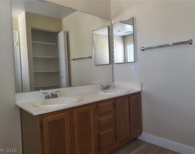 5323 Hanging Tree Lane - Photo Thumbnail 17