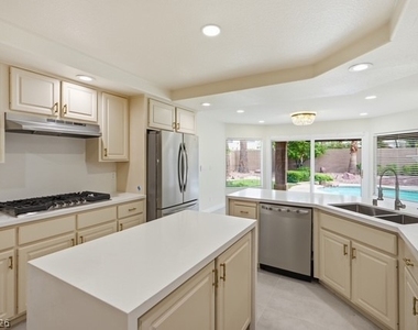 9081 Lawton Pine Drive - Photo Thumbnail 36