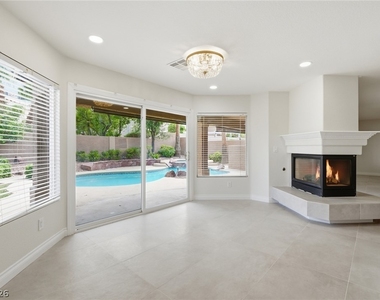 9081 Lawton Pine Drive - Photo Thumbnail 2