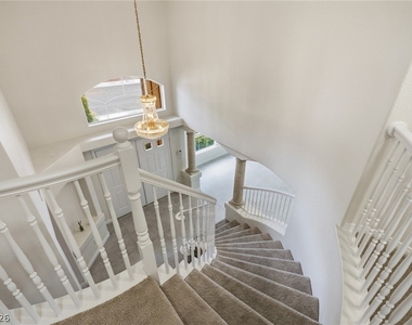 9081 Lawton Pine Drive - Photo Thumbnail 11
