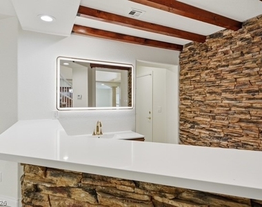 9081 Lawton Pine Drive - Photo Thumbnail 33